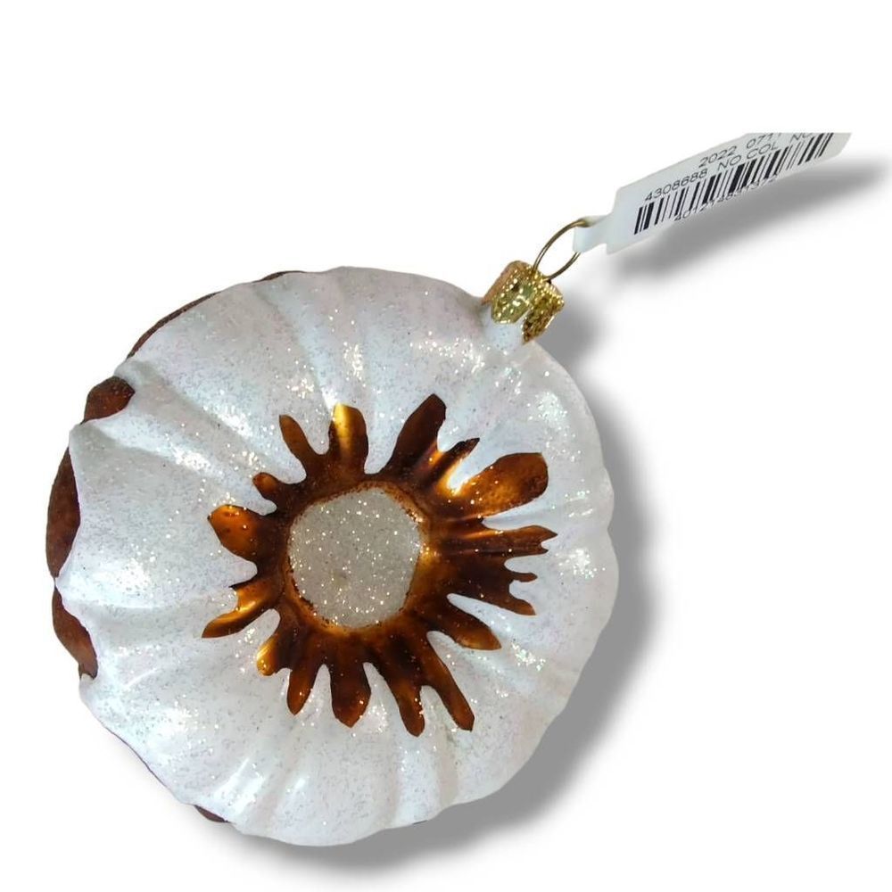 Neiman Marcus Christmas Ornament Glass Bundt Cake 2022 New